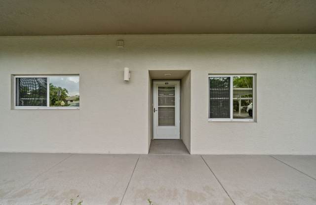 Fully Furnished 2BD/2BA Golf Course Condo – Seasonal Rental in Golfview, Fort Myers Gallery 4