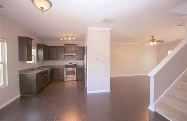 2268 Newbury Oaks Drive Gallery 3