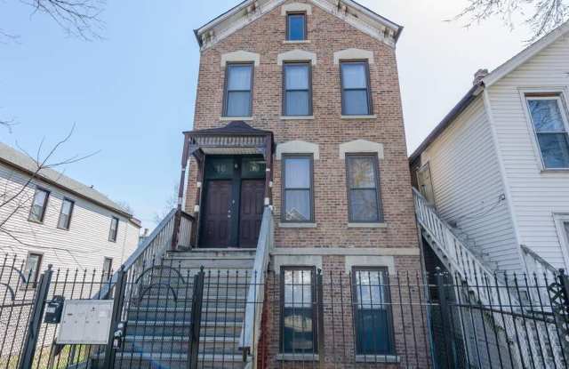 1639 W 21st Place - 1639 West 21st Place, Chicago, IL 60608