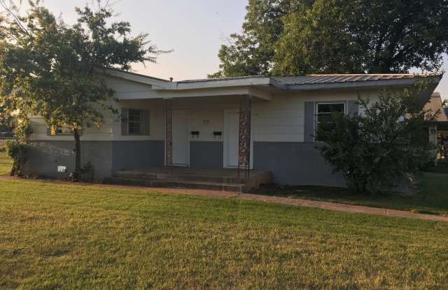 MCMURRY COMMUTE: 60 seconds! - 1525 Portland Avenue, Abilene, TX 79605