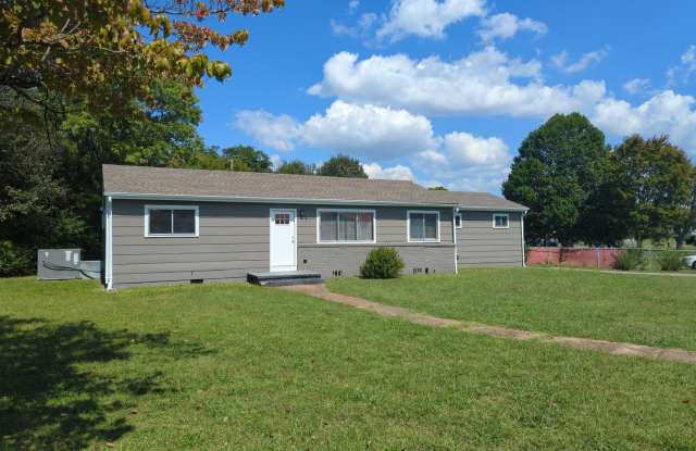 Spacious Rossville House - 89 Hillsboro Road, Lakeview, GA 30741