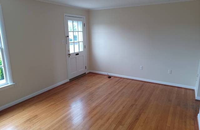 222 East Whitlock Avenue - 1 photos photos