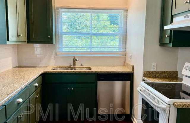 7114 Old Harding Pike Gallery 2