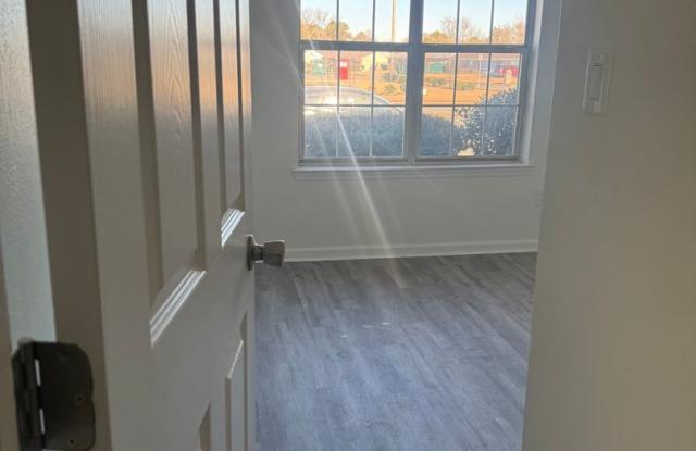Beautiful cozy 3 bed 2 bath house Gallery 4