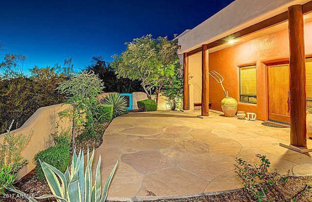 5886 E RED BIRD Road Gallery 3