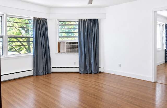 134 N BROADWAY Gallery 2