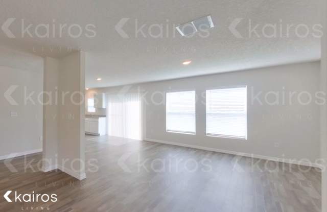 6294 N Hobson Terrace Gallery 3