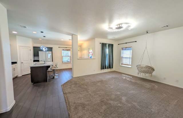 Chic 3 bedroom in Jenks with neighborhood park Gallery 3