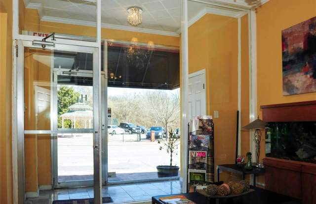 15 South Florissant Gallery 2