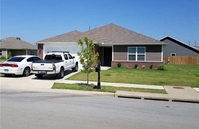 1302 Springfield  DR photos photos
