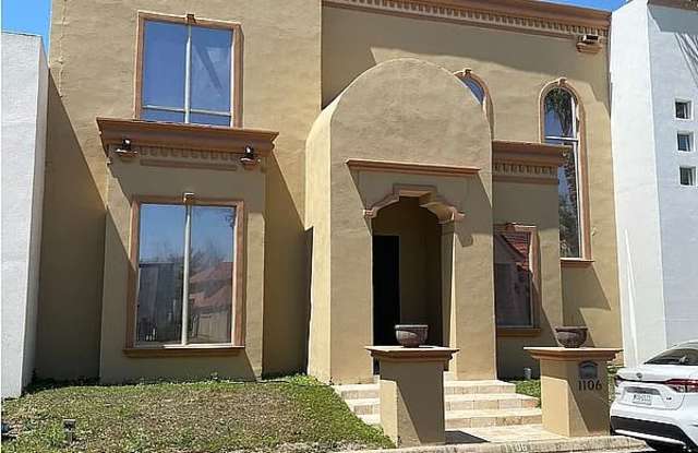 1106 Rio Balsas Street Gallery 1