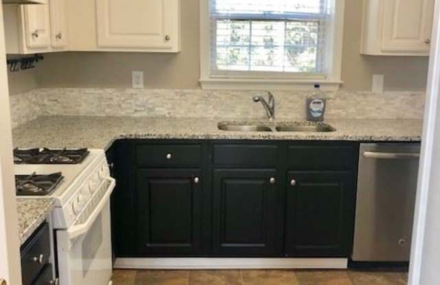 1080 Winthrope Chase Drive Gallery 3