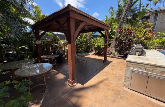 Furnished Condo W/ Pool Gallery 3