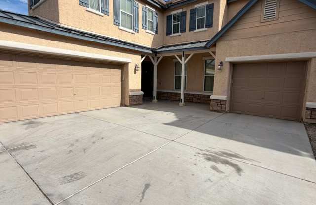 AMERICANA Property Mgmt - Large 4 beds, 2 story home in NLV gated community. Gallery 3