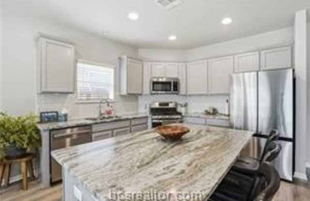 6306 Southern Cross Drive Gallery 4