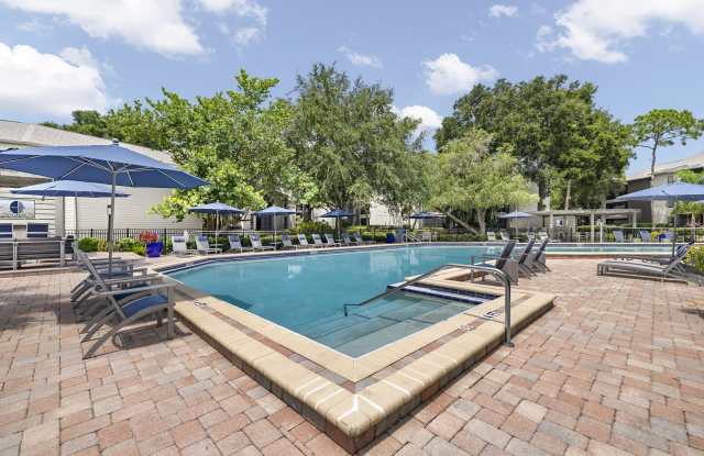 4800 Westshore Apartments Gallery 4
