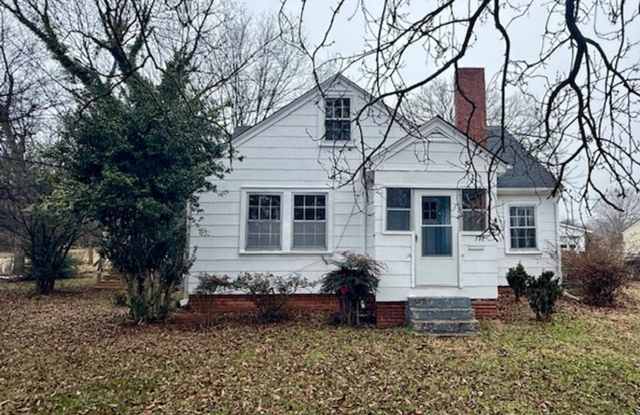 Three bedroom, 1 bath house with studio apartment in Burlington photos photos