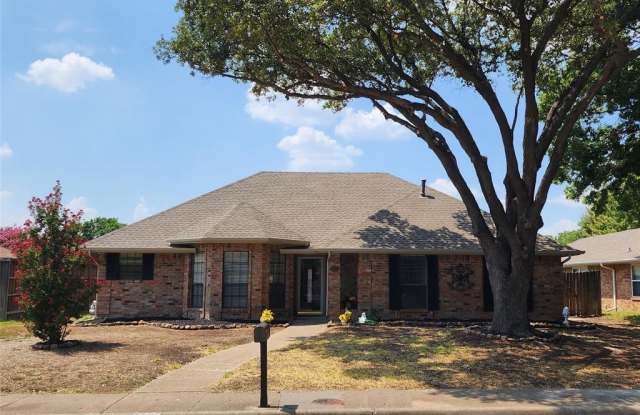3813 Vista Woods Drive - 3813 Vista Woods Drive, Carrollton, TX 75007