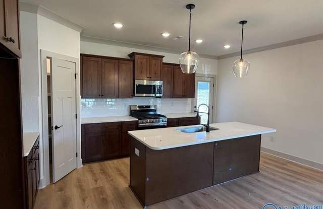 214 SW Esplanade Court Gallery 3