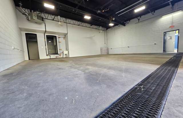 312 BRODHEAH Avenue unit: Rear - 312 Brodhead Avenue, Bethlehem, PA 18015