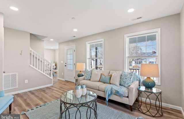 41573 CHURCH Street photos photos