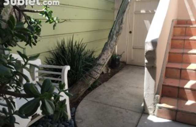 821 12 Crestmoore Place - 821 12th Street, Santa Monica, CA 90403
