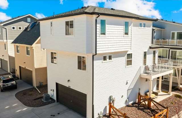 Stunning New Home Build in Beautiful Banning Lewis Ranch!!! Gallery 3