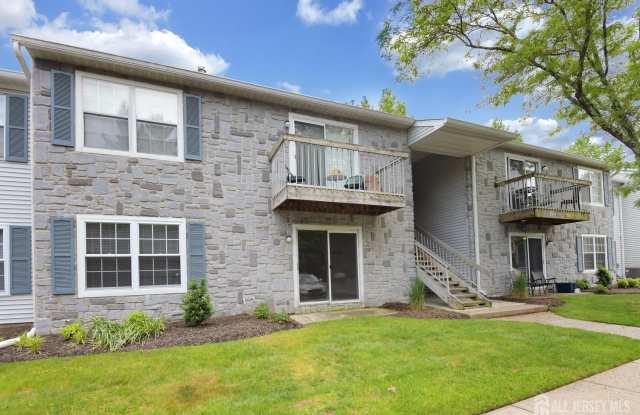 11 Coral Tree Court - 11 Coral Tree Court, Lawrenceville, NJ 08648
