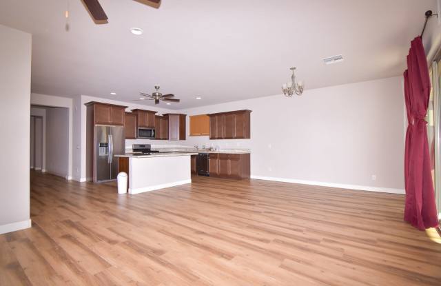 343 Armitage Way Gallery 3