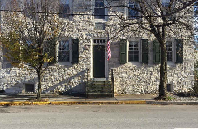 131 N EAST STREET - 131 North East Street, Carlisle, PA 17013