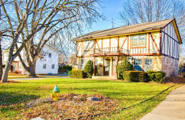 2 Bedroom Duplex in Windsor Heights!!! photos photos