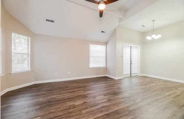 102 Fern Court Gallery 3
