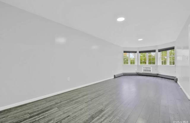 1139 Grant Ave Gardens - 1139 Grant Avenue, Brooklyn, NY 11208