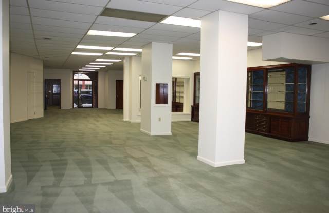 17 N HANOVER Street Gallery 2