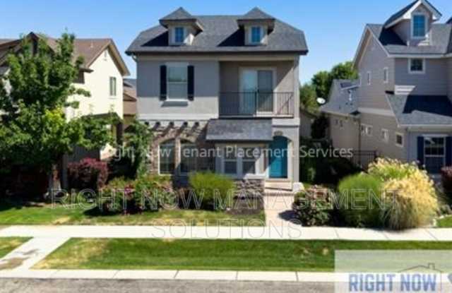 1076 West Stanhope Street photos photos