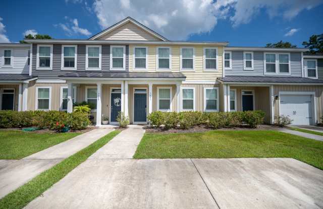 7801 Montview Road Gallery 2