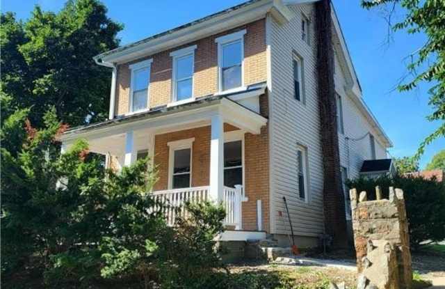 817 Seneca Street photos photos