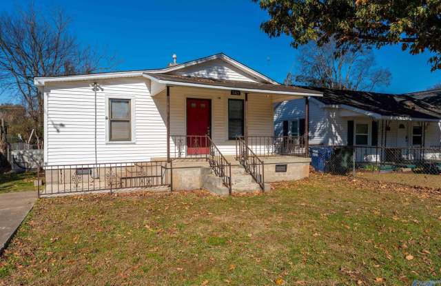 1421 Rison Avenue - 1421 Rison Avenue Northeast, Huntsville, AL 35801