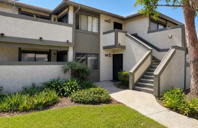 3 Bedroom 2 bath condo in Great location in Moorpark photos photos