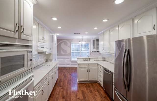 7024 Memory Lane Gallery 4