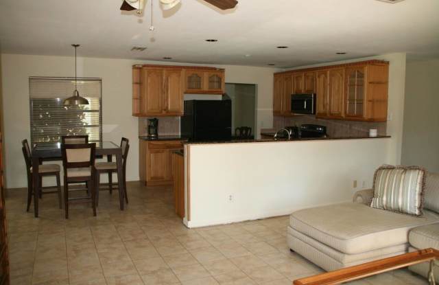 15201 Timberlane Place Gallery 4
