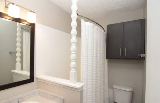 7842 Callaghan Rd Gallery 3