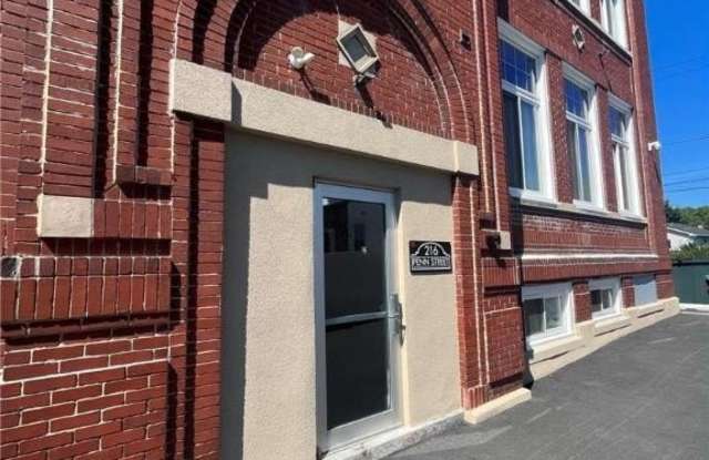 216 Penn Street unit: #6 photos photos