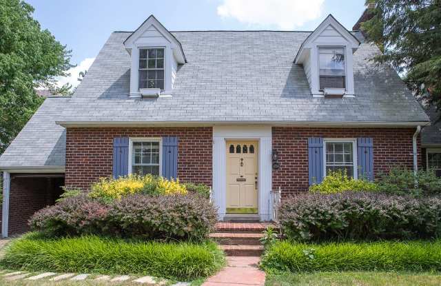4736 11th Street North - 4736 11th Street North, Arlington, VA 22205
