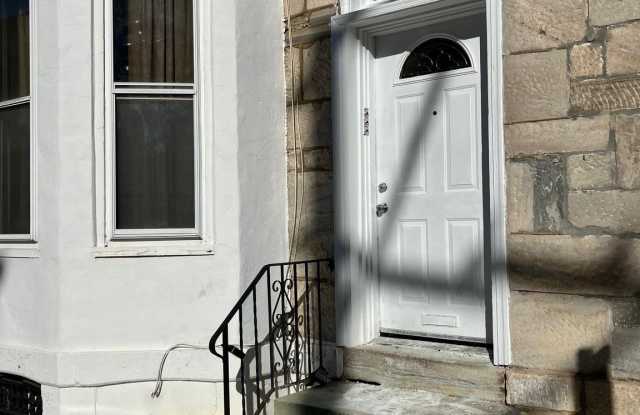 2303 CATHARINE Street unit: 1 photos photos