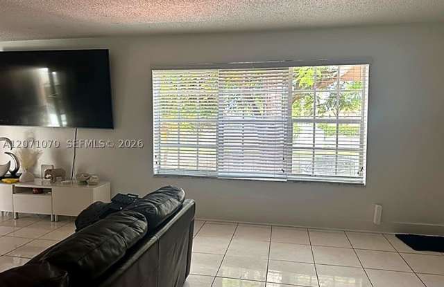2310 SW 79th Ct Gallery 2