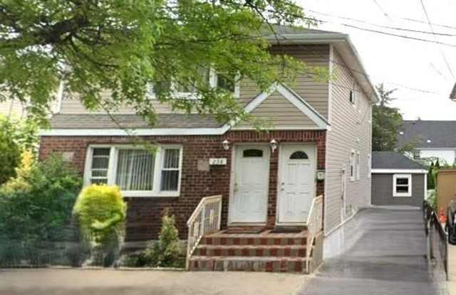 238 Nassau Boulevard unit: 2 photos photos 238 Nassau Boulevard unit: 2 photos photos