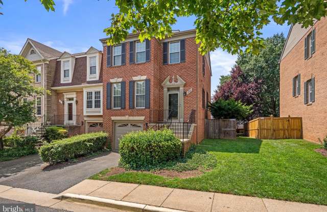 10 LOGANWOOD Court Gallery 3