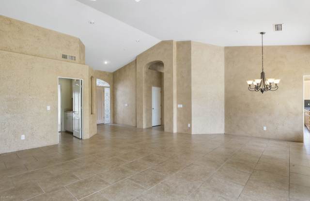 5679 E PERDIDO Drive Gallery 4