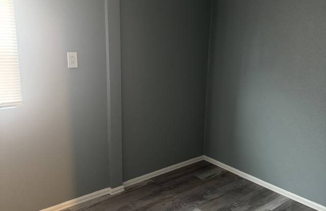 221 11th St photos photos